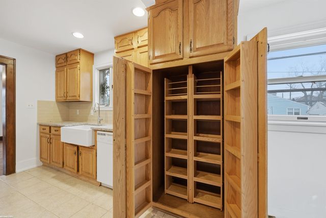 509 S Pleasant Street, Royal Oak, MI 48067