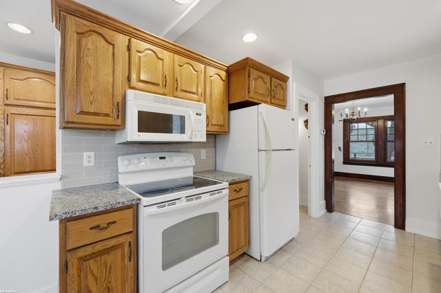 509 S Pleasant Street, Royal Oak, MI 48067