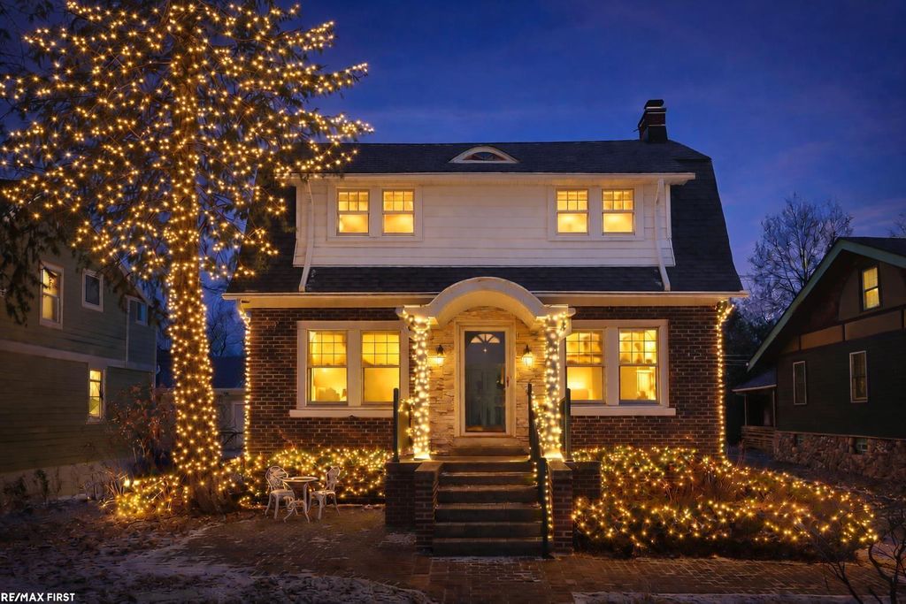 509 S Pleasant Street, Royal Oak, MI 48067