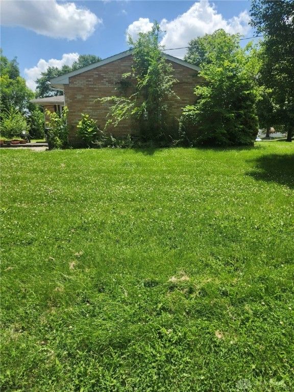 432 Clara Drive, Trenton, OH 45067