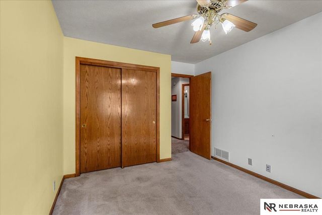 5429 S 56th Street, Omaha, NE 68117