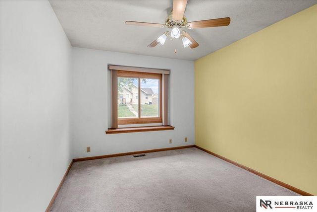 5429 S 56th Street, Omaha, NE 68117
