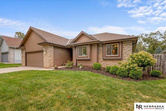 5429 S 56th Street, Omaha, NE 68117