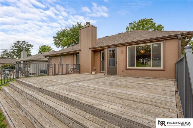 5429 S 56th Street, Omaha, NE 68117