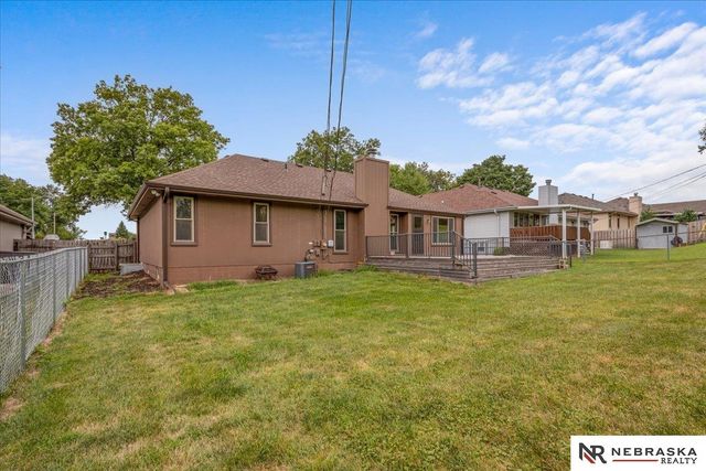 5429 S 56th Street, Omaha, NE 68117