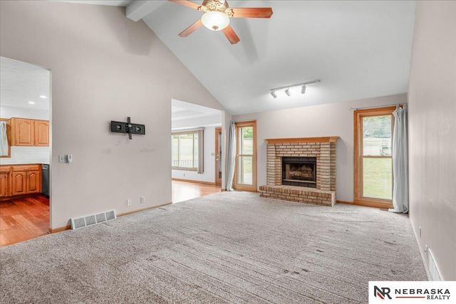 5429 S 56th Street, Omaha, NE 68117