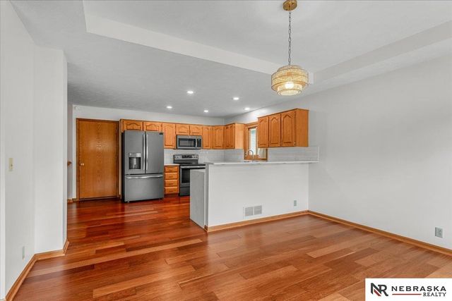 5429 S 56th Street, Omaha, NE 68117