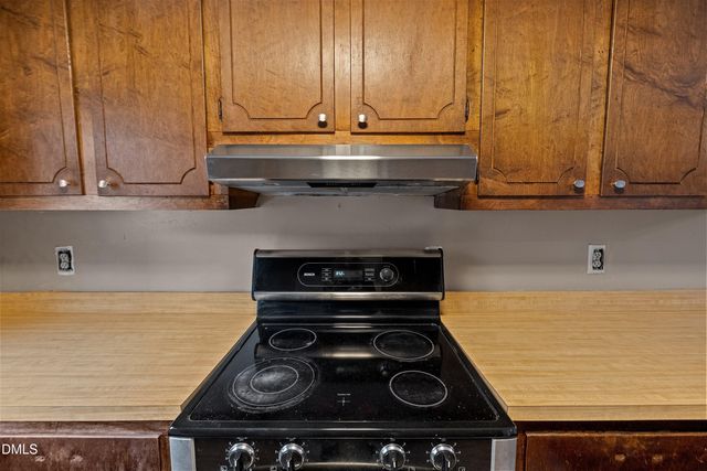 2605 Valley Woods Court, Raleigh, NC 27613