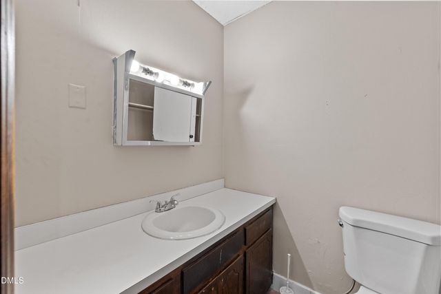 2605 Valley Woods Court, Raleigh, NC 27613