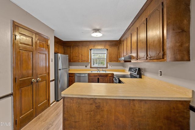 2605 Valley Woods Court, Raleigh, NC 27613