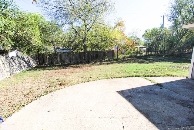 10906 Lands Run, San Antonio, TX 78230