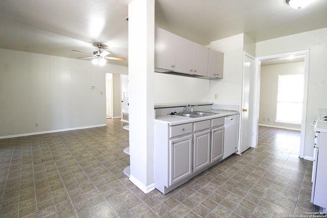 10906 Lands Run, San Antonio, TX 78230