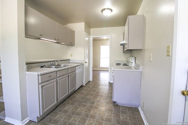 10906 Lands Run, San Antonio, TX 78230