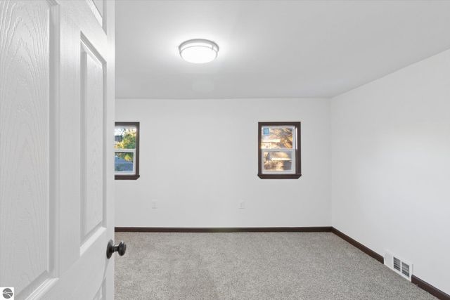 117 E Wright Avenue, Shepherd, MI 48883