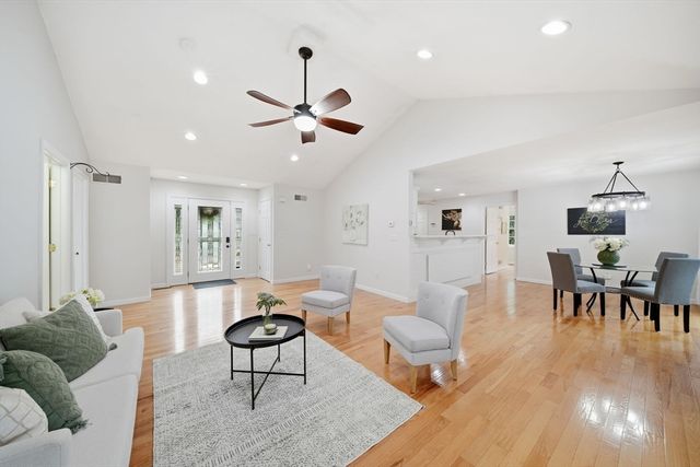5 Patriot Way, Lowell, MA 01854