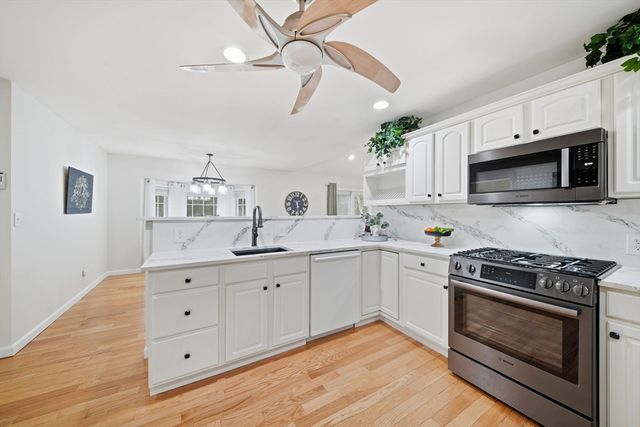 5 Patriot Way, Lowell, MA 01854