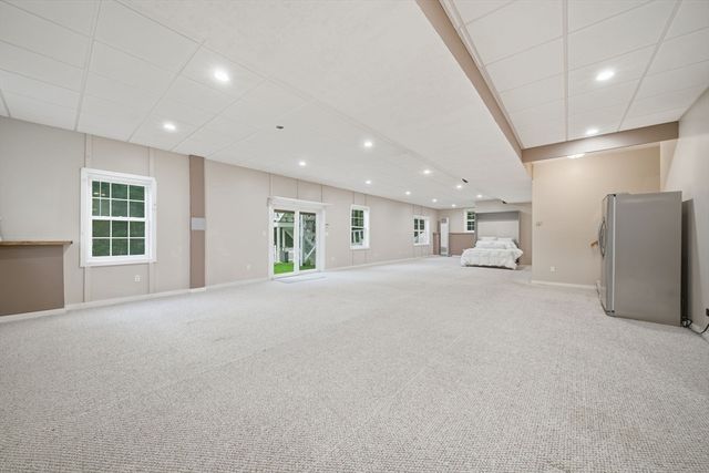 5 Patriot Way, Lowell, MA 01854