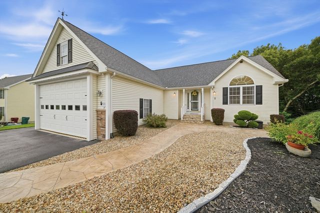 5 Patriot Way, Lowell, MA 01854
