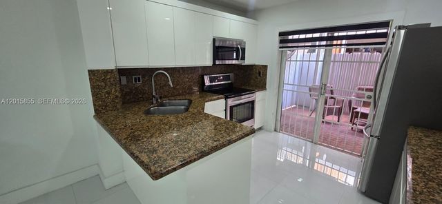 2461 W 76th St 103, Hialeah, FL 33016
