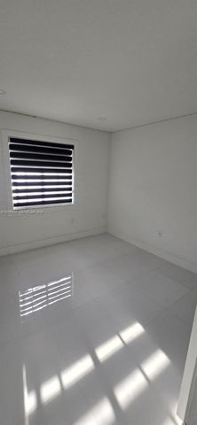 2461 W 76th St 103, Hialeah, FL 33016