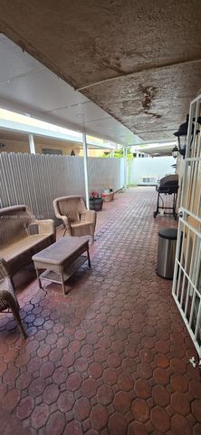 2461 W 76th St 103, Hialeah, FL 33016