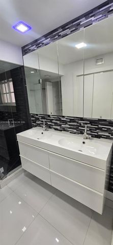 2461 W 76th St 103, Hialeah, FL 33016