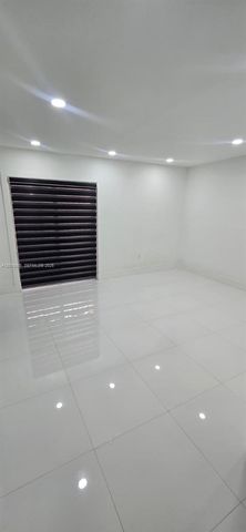 2461 W 76th St 103, Hialeah, FL 33016