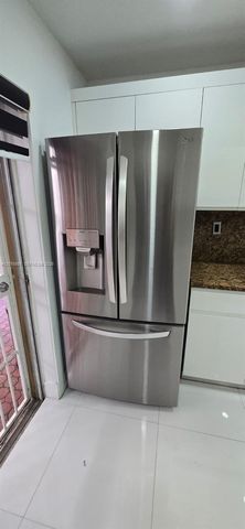 2461 W 76th St 103, Hialeah, FL 33016