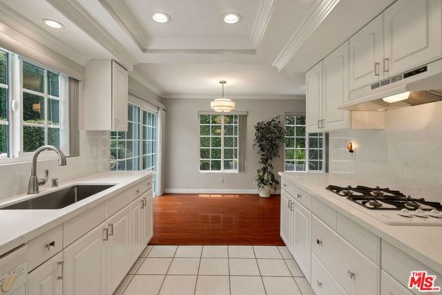 3010 Stoner Avenue, Los Angeles, CA 90066