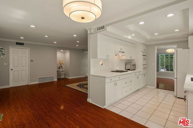 3010 Stoner Avenue, Los Angeles, CA 90066