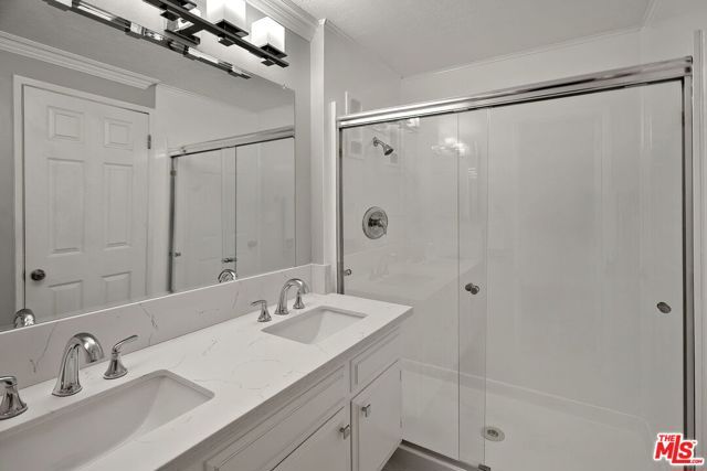 3010 Stoner Avenue, Los Angeles, CA 90066