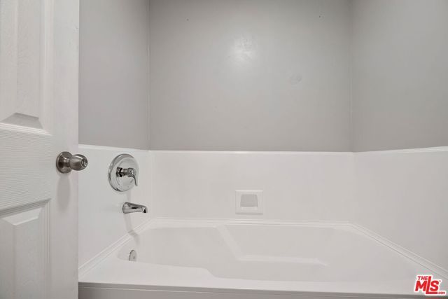 3010 Stoner Avenue, Los Angeles, CA 90066