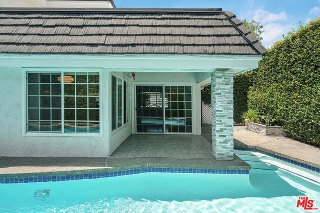 3010 Stoner Avenue, Los Angeles, CA 90066