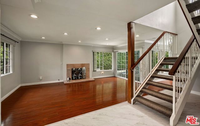 3010 Stoner Avenue, Los Angeles, CA 90066