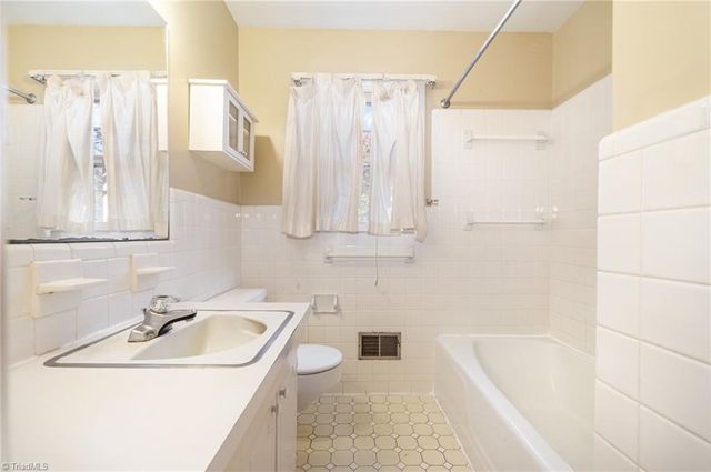 1210 Jefferson Road, Greensboro, NC 27410