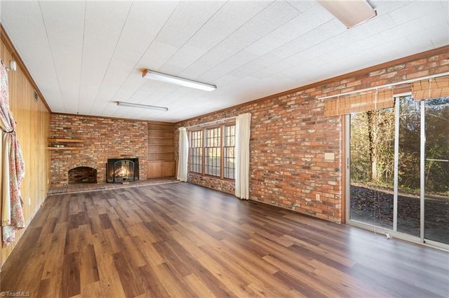 1210 Jefferson Road, Greensboro, NC 27410