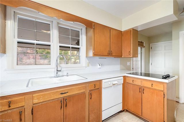 1210 Jefferson Road, Greensboro, NC 27410