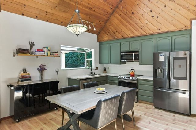 17666 Navajo Trail, Los Gatos, CA 95033