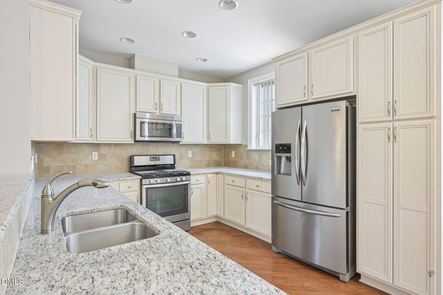 10510 Sablewood Drive 112, Raleigh, NC 27617