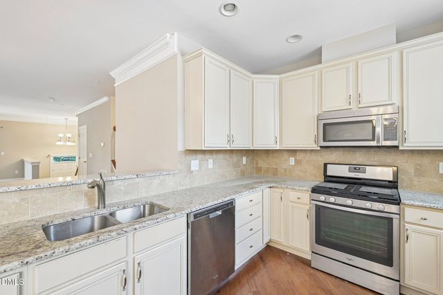 10510 Sablewood Drive 112, Raleigh, NC 27617