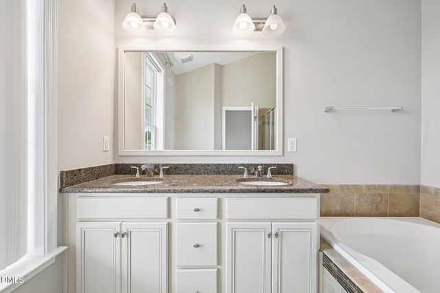 10510 Sablewood Drive 112, Raleigh, NC 27617