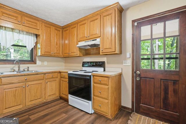 147 Lone Bear Drive, Waleska, GA 30183
