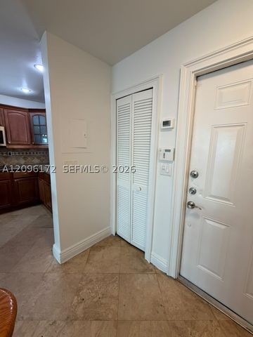2375 W 74th St 105-6, Hialeah, FL 33016