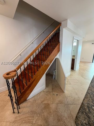 2375 W 74th St 105-6, Hialeah, FL 33016