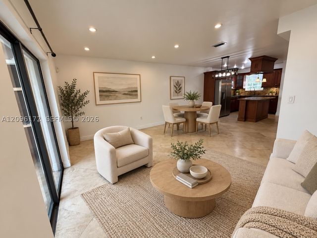 2375 W 74th St 105-6, Hialeah, FL 33016