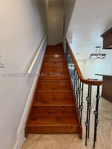 2375 W 74th St 105-6, Hialeah, FL 33016