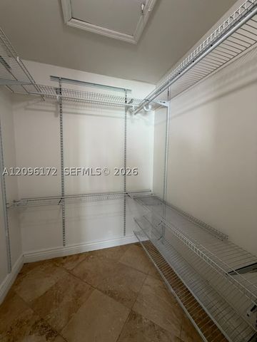 2375 W 74th St 105-6, Hialeah, FL 33016