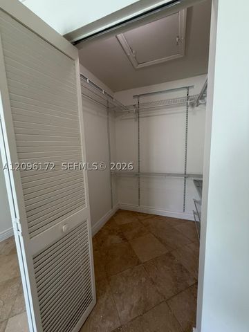 2375 W 74th St 105-6, Hialeah, FL 33016
