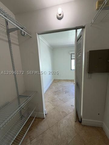 2375 W 74th St 105-6, Hialeah, FL 33016