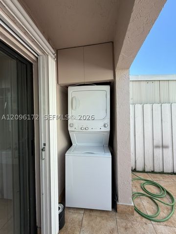 2375 W 74th St 105-6, Hialeah, FL 33016